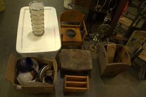 Misc Furniture & Mirror