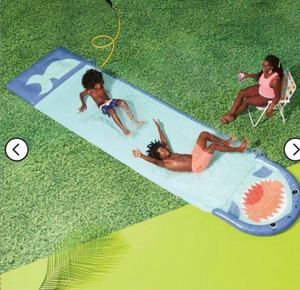 lot 11 image: Shark Water Slide - Sun Squad