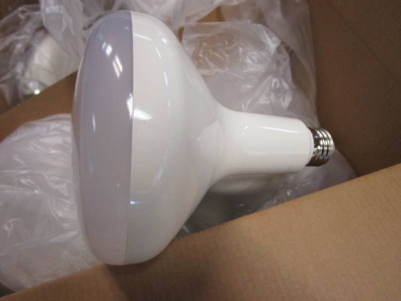 lot 568 image: 75-Watt Equivalent BR40 Dimmable LED Light Bulb Soft White (12-Pack) (OPEN BOX)