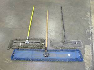 lot 15 image: (3) Dry Mops, Used in Warehouse - SOLD AS IS