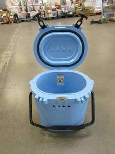 lot 17 image: LAKA 20QT Cooler in Blue - USED - SOLD AS IS