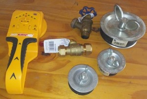 lot 65 image: Grip  Stud Finder And Plumbing Supplies.