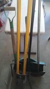 lot 161 image: Outdoor Yard And Gardening Tools (5)