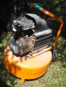 lot 2 image: Bostitch Air Compressor, Pancake.