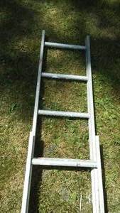 lot 25 image: 16 Ft. Extension Ladder Aluminum.