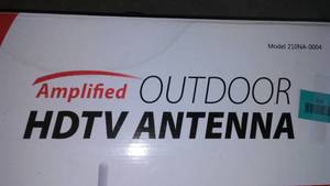 lot 214 image: HDTV Outdoor Antenna NEW in Box