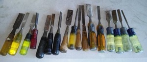 lot 221 image: Chisels Galore