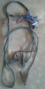 lot 318 image: Long Set of Looong Jumper Cables and More