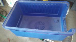 lot 322 image: Poly Dog Kennel