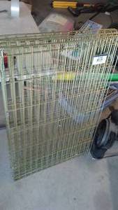 lot 323 image: Pet Lodge Wire Kennel.