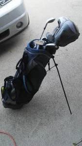 lot 346 image: Golf Bag with Clubs, Mens right handed.