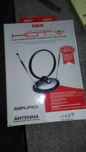 lot 369 image: RCA  Ampified Antenna - New in Box.
