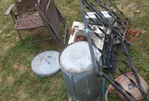 lot 266 image: Misc. Outdoor Items.
