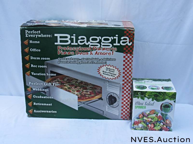 Blazing Auctions - *NIB* Mini Pizza Maker