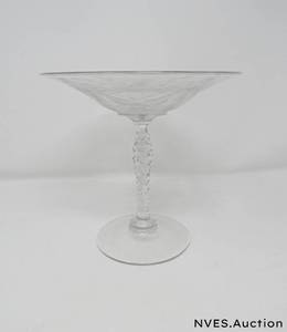 lot 6 image: Raised Victorian crystal candy dish