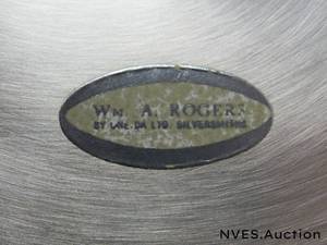 lot 40 image: Rogers 1pc Silver plate chipdip server