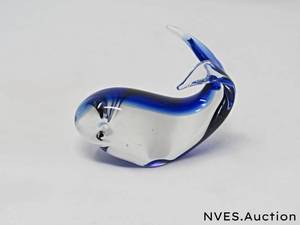 lot 91 image: Murano hand blown whale