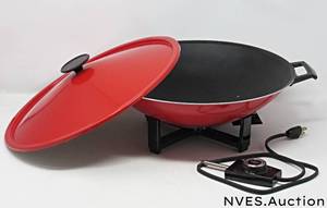 lot 113 image: Red Electric wok