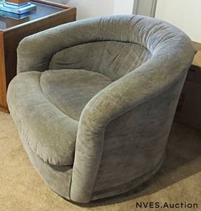 lot 177 image: Designer Living room slipper chairs