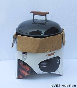 lot 247 image: Smokey Joe BBQ