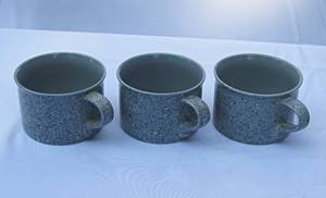 lot 267 image: Mikasa Ultrastone grey 20pc dish set