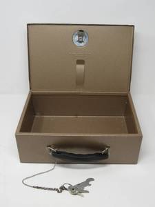 lot 331 image: Cash boxs with key and extra container (for tips)