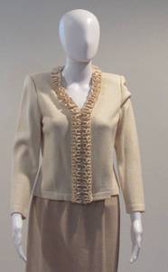 lot 351 image: St. John Sweater with collar that detaches