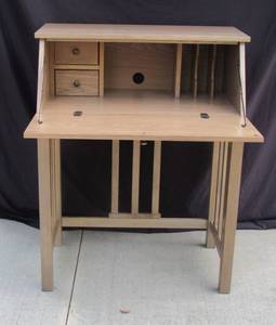 lot 368 image: Knorr Solid wood secretary desk