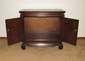 lot 390 image: 1970s Chinese storage console