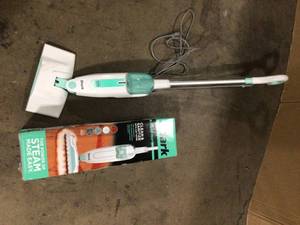 2 Lots of Shark Corded Hard Floor Steam Mop with XL Removable Water Tank Customer Returns See Pictures