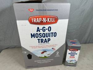 lot 12 image: New Mosquito Trap With Refills