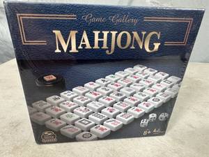 lot 104 image: New Mahjong Game Set