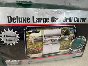 lot 115 image: New Large Grill Cover