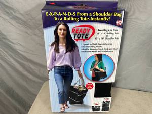 lot 173 image: New Ready Tote Universal Bag