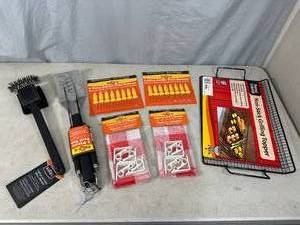 lot 175 image: New BBQ Cooking Accessories