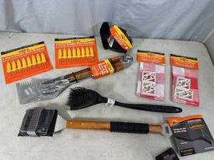 lot 274 image: New BBQ Cooking Accessories