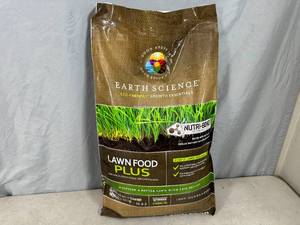 lot 24 image: New 20 lb Bag of Lawn Food Plus