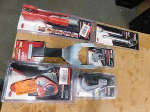 lot 34 image: Assorted plumbing tools lot