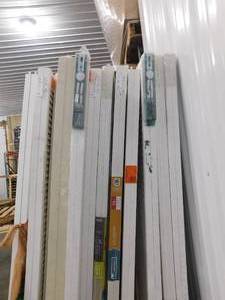 lot 141 image: (12) Assorted Folding Closet Doors