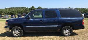 lot 4 image: 2002 GMC Yukon XL 1500 SLE 4x4
