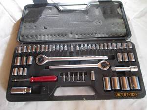 lot 6 image: Socket set in case metric and stand...