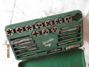 lot 9 image: Drill bit set in case...