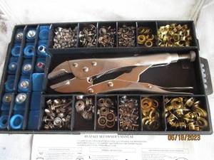 lot 15 image: ,Gromet set in case with directions...