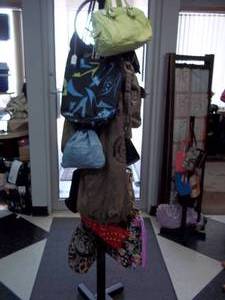lot 28 image: Another Large assortment of Purses