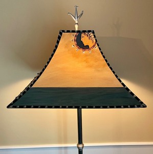 lot 46 image: Decorative Floor Lamp