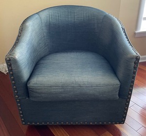 lot 9 image: Pottery Barn Denim Swiveling Chair