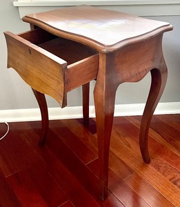 lot 65 image: Decorative Single Drawer Accent Table