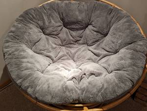 lot 72 image: Pier One Papasan Chair and Ottoman