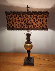 lot 144 image: Decorative Table Lamp