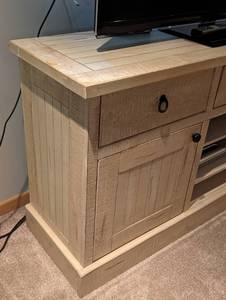 lot 74 image: Blonde Wood Entertainment Cabinet